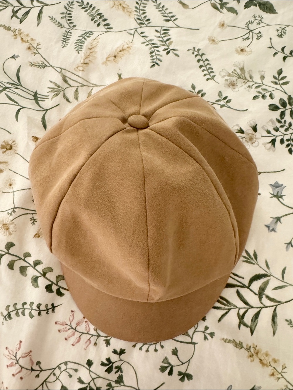 SNIDEL Women’s Synthetic Leather Newsboy Hat- Tan